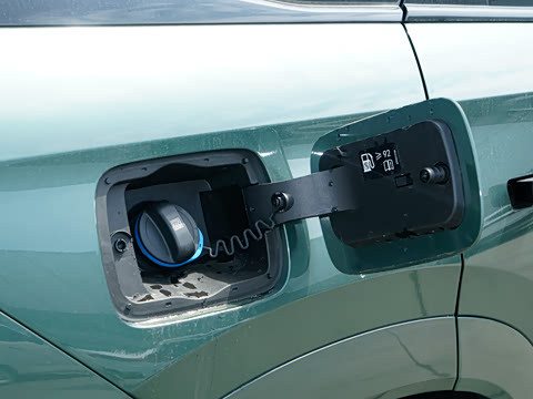 2025�� 210 ������