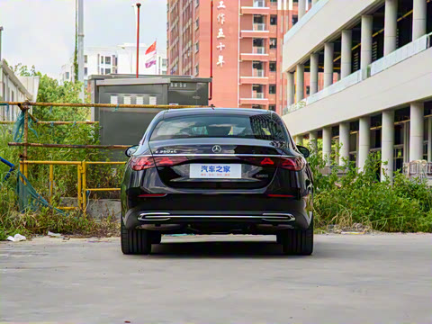 2024�� E 350 e L ���ʽ��϶����γ�