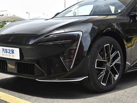 2025�� Pro�����