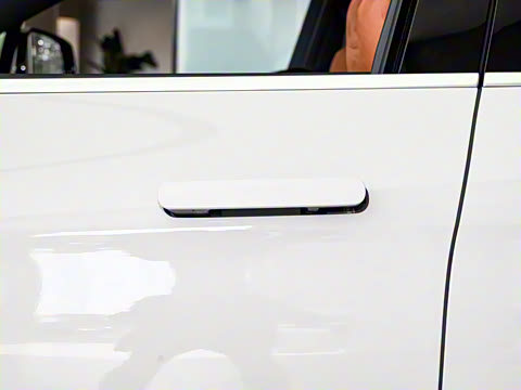 2025�� ����   Ultra ������