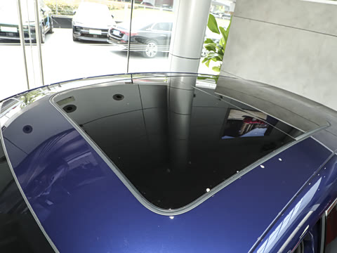 2025�� Macan 2.0T ���ΰ�