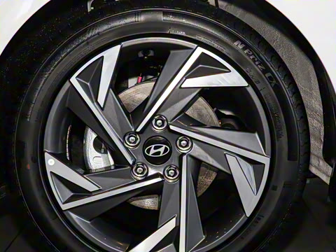 2023�� 1.5L CVT LUX����