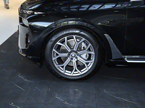 2023�� xDrive40i �����ͺ�����װ