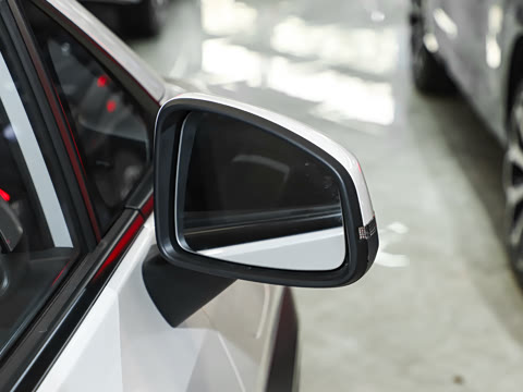 2023�� Plus 610 ������