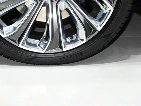 2024�� 4.0T V8 Mulliner