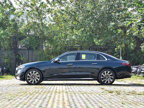 2025�� E 300 L ������