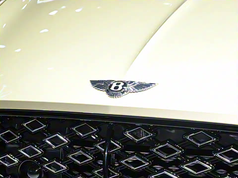 2025�� GT Mulliner��