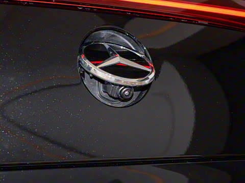 2025�� 500 4MATIC ������