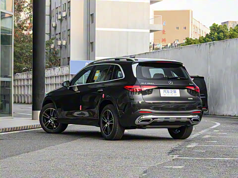 2025�� �Ŀ� GLC 260 L 4MATIC ������