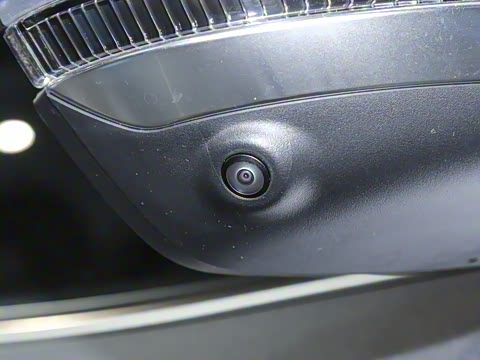 2025�� 688MAX 175kW