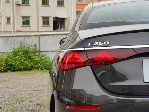 2025�� E 260 �˶���