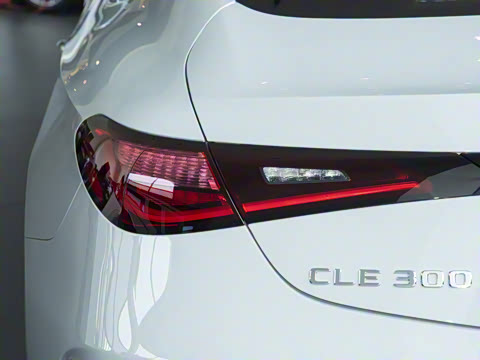 2025�� CLE 300 4MATIC �����ͽ��ܳ�