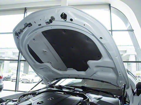 2025�� CLE 300 4MATIC �����ͽ��ܳ�