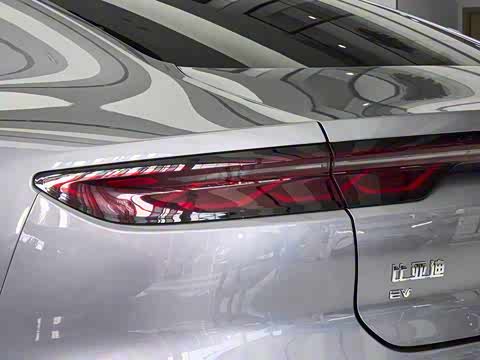 2025�� EV 605KM�����