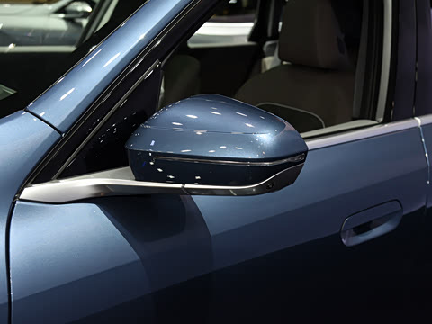 2025�� xDrive30L ������ M�˶���װ