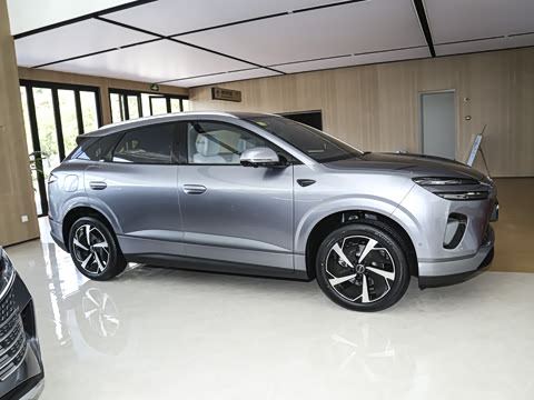 2025�� EV 605�캽Pro��