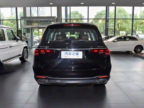 2025�� GLS 450 4MATIC ������