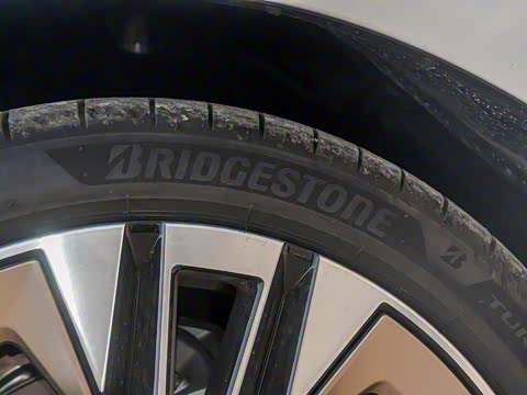 2025�� 530Li ������ ������װ