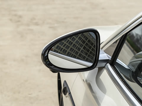 2025�� �Ǽݰ� DM-i 1.5T 125km �콢��