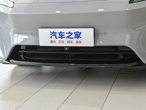 2025�� 75kWh Touring