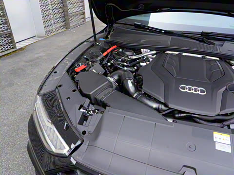 2024�� 55 TFSI quattro ������