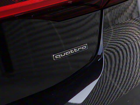 2024�� 55 TFSI quattro ������