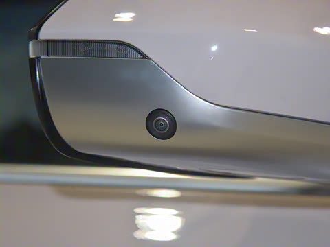 2025�� 75kWh Touring