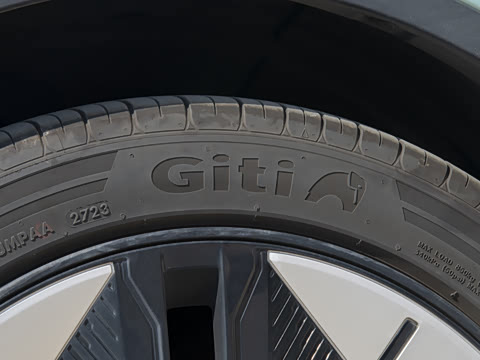 2023�� SL03i 515MAX�����