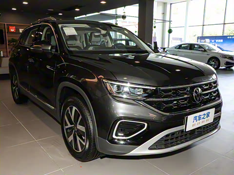 2024�� 330TSI ��������Plus���װ�