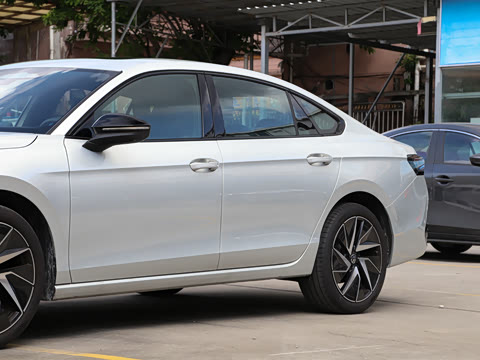 2024�� 380TSI DSG�����