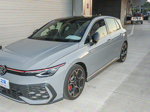 2025�� 380TSI DSG GTI