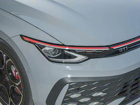 2025�� 380TSI DSG GTI