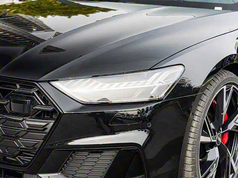 2025�� 55 TFSI quattro ������