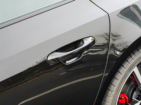 2025�� 55 TFSI quattro ������