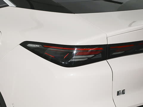 2025�� 560MAX 185kW