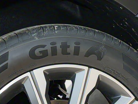 2025�� 2.0T ��������� 5��