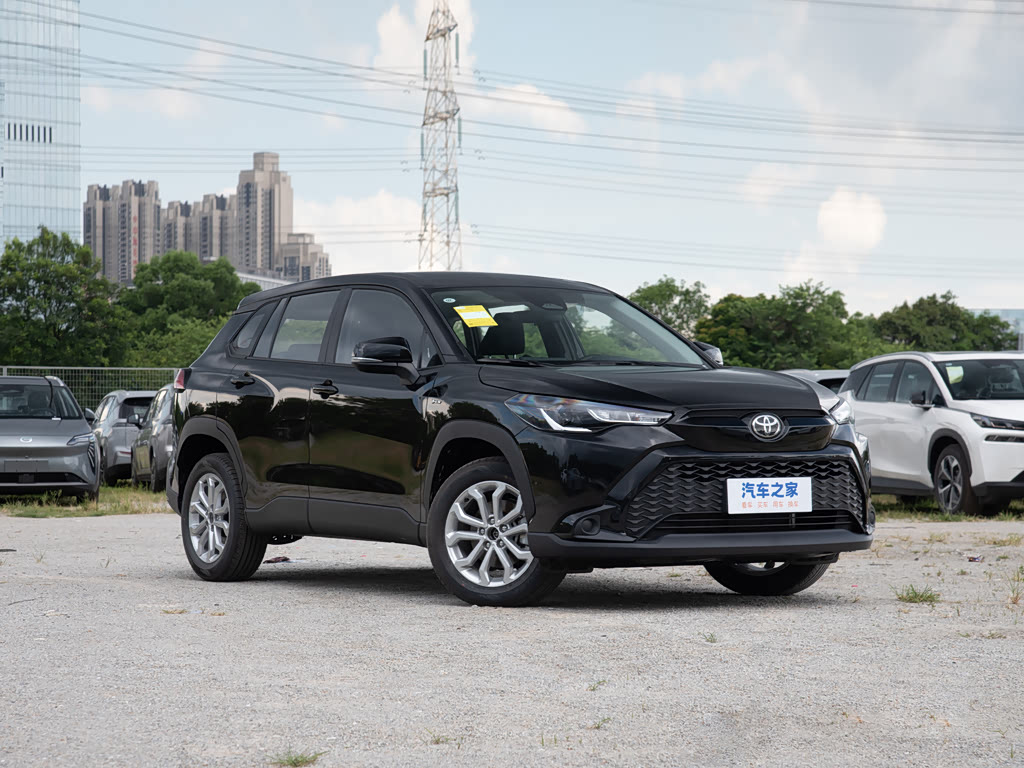 Toyota Yaris Cross I, Внедорожник 5 дв.: фото поколения