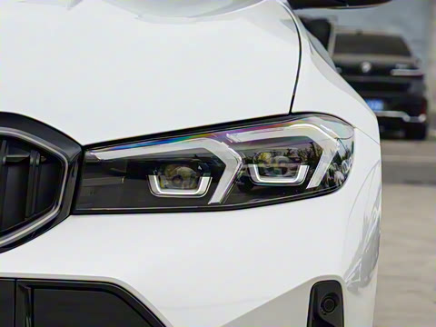 2025�� 330Li M�˶���ҹ��װ