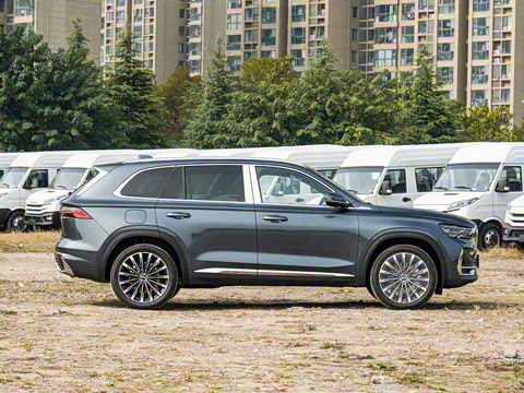 2025�� ������ 2.0TD �Զ����ǰ�