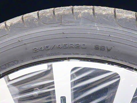 2025�� ������ 2.0TD �Զ����ǰ�