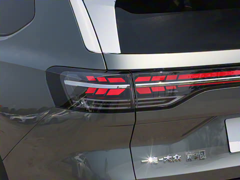 2026�� 450TSI �������� 6��