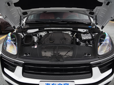 2025�� Macan 2.0T ���ΰ�