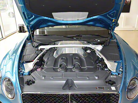 2024�� GT V8 Edition 8