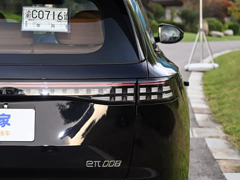 2025�� 210Ultra���̰� 5��