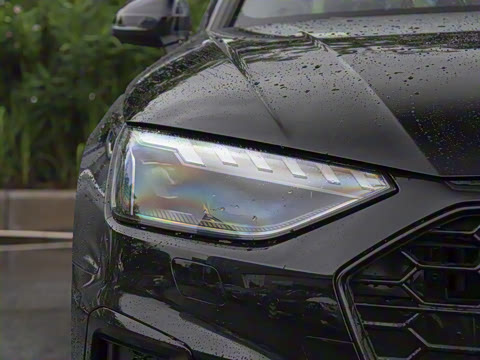 2025�� 200���������� 40 TFSI ���������� B&O ��ҹ��