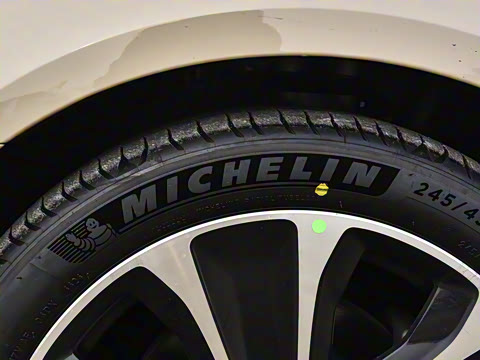 2025�� 855km Max