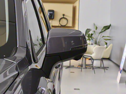 2025�� 2.0T�Զ�������Ӣ�� ����