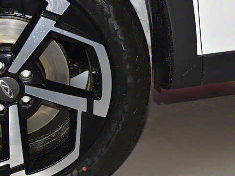 2025�� ���ܰ� 1.6T ��������