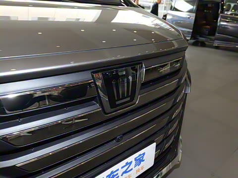 2024�� �ʹ� ˫�� 2.5L �����