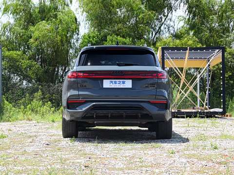 2024�� 45 TFSI quattro ������ ������װ 7��